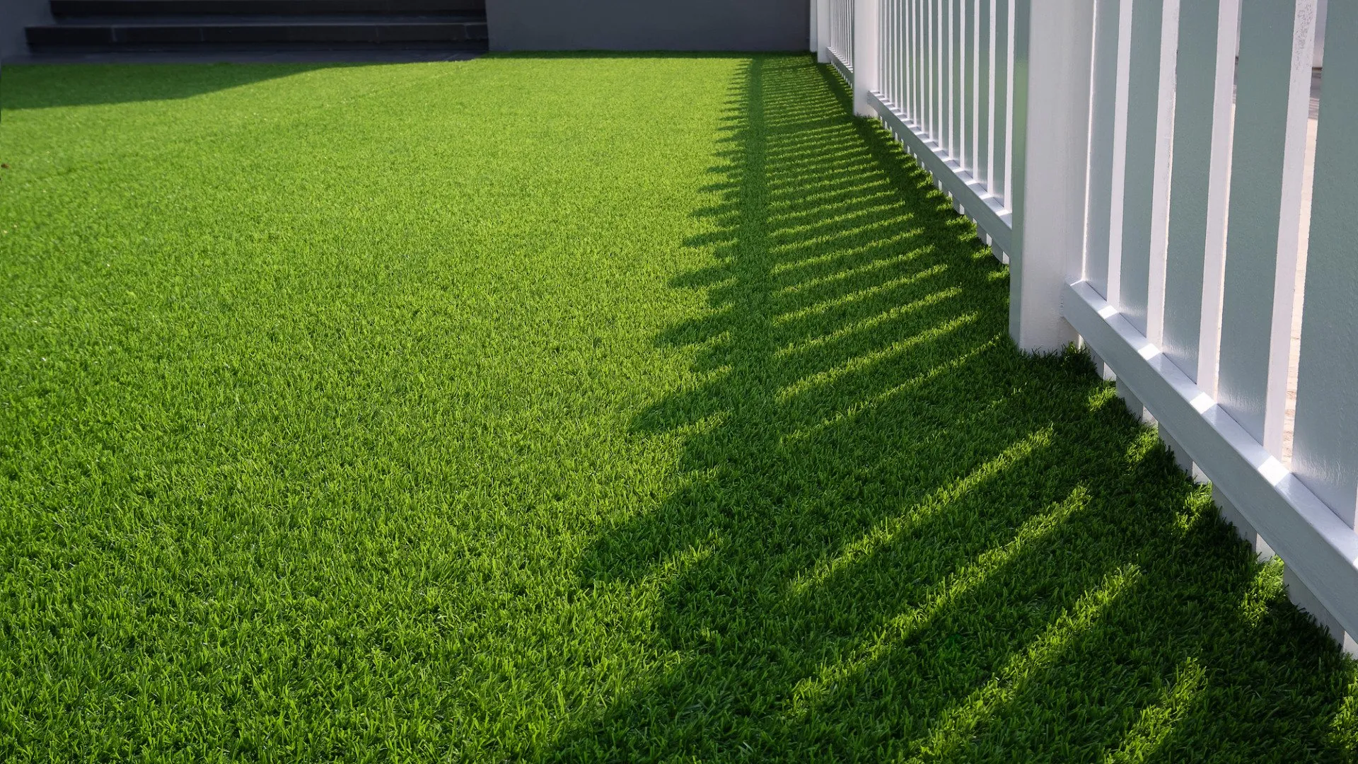 7 Ways to Transform Your Small Landscape with Artificial Turf 1